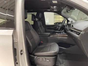 CADILLAC Escalade 6.2 V8 4WD Sport Platinum AHK Nightvisi