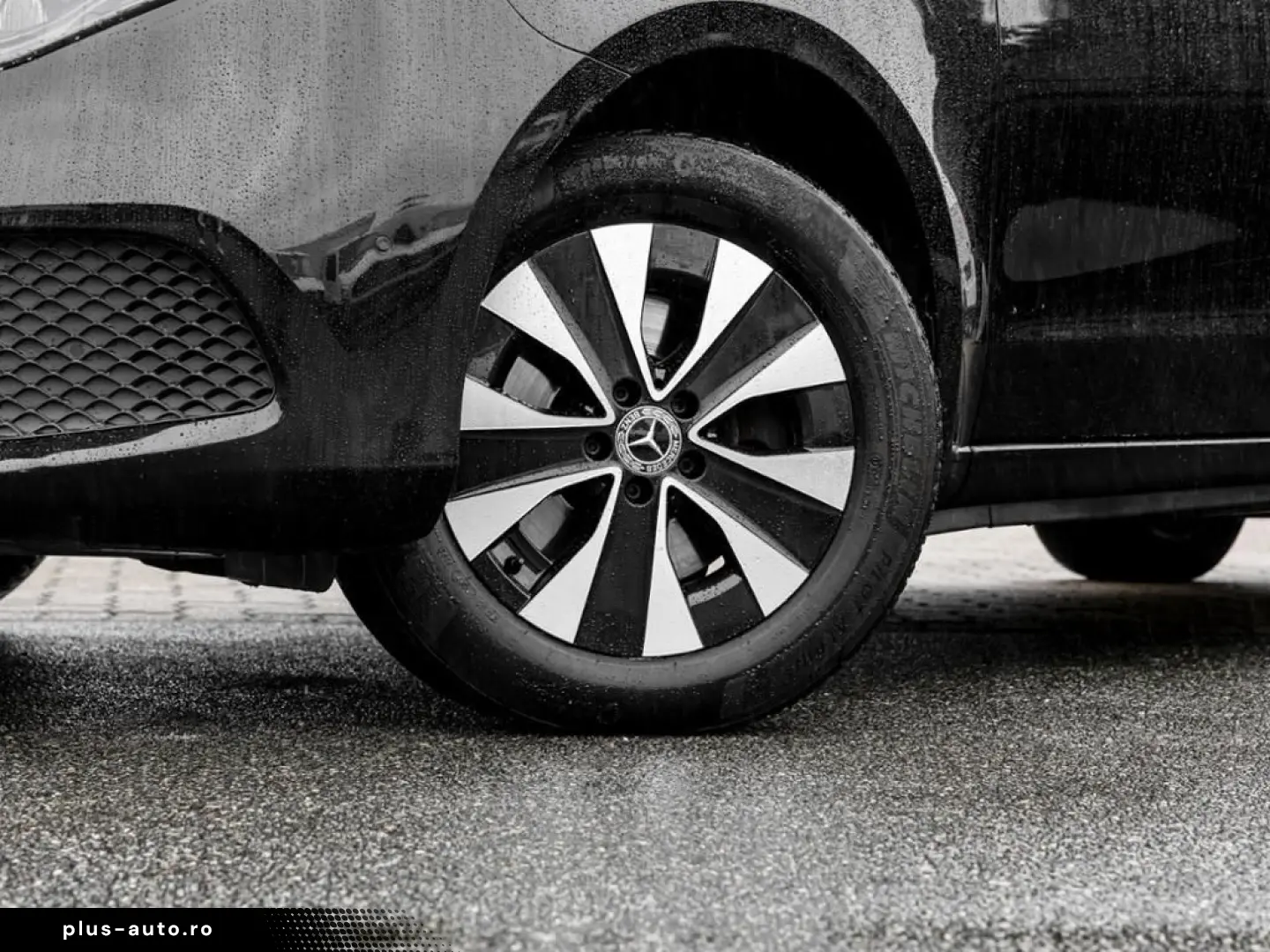 MERCEDES-BENZ V 300 4MATIC AVANTGARDE XL LED KAMERA 8SITZER