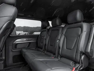 MERCEDES-BENZ V 300 4MATIC AVANTGARDE XL LED KAMERA 8SITZER