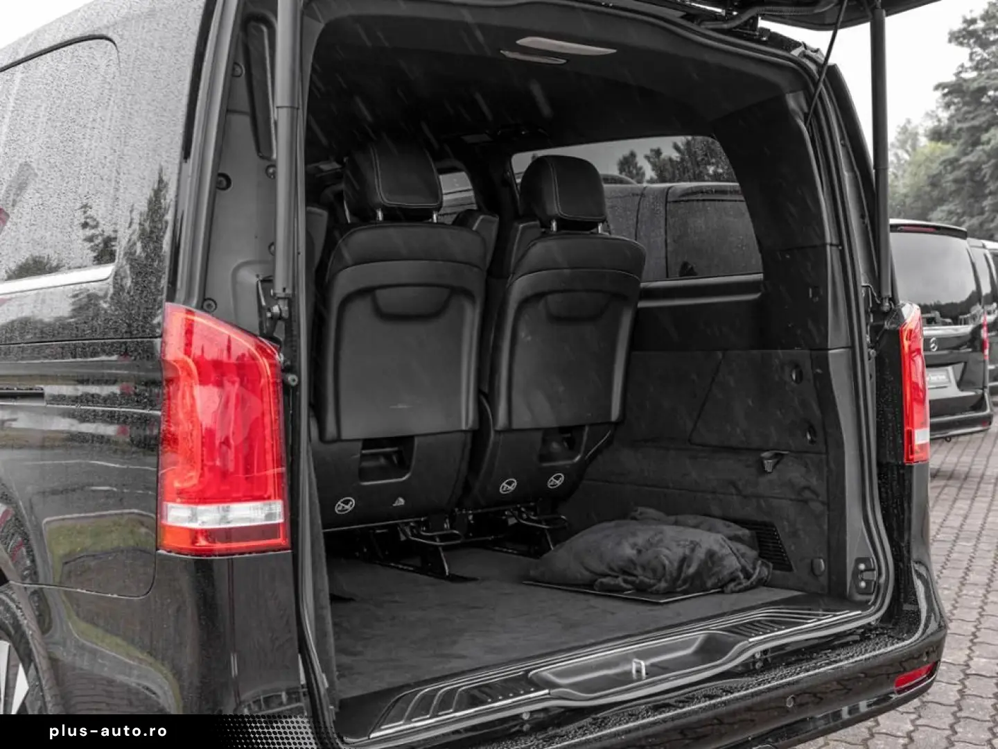 MERCEDES-BENZ V 300 4MATIC AVANTGARDE XL LED KAMERA 8SITZER