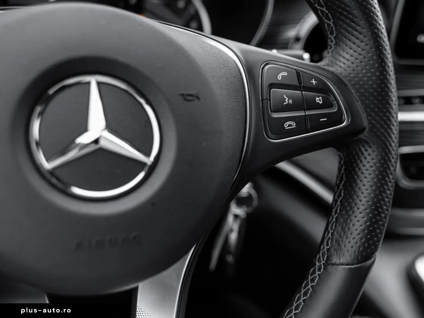 MERCEDES-BENZ V 300 4MATIC AVANTGARDE XL LED KAMERA 8SITZER