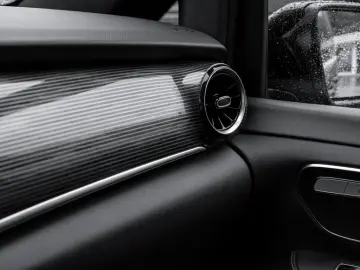 MERCEDES-BENZ V 300 4MATIC AVANTGARDE XL LED KAMERA 8SITZER