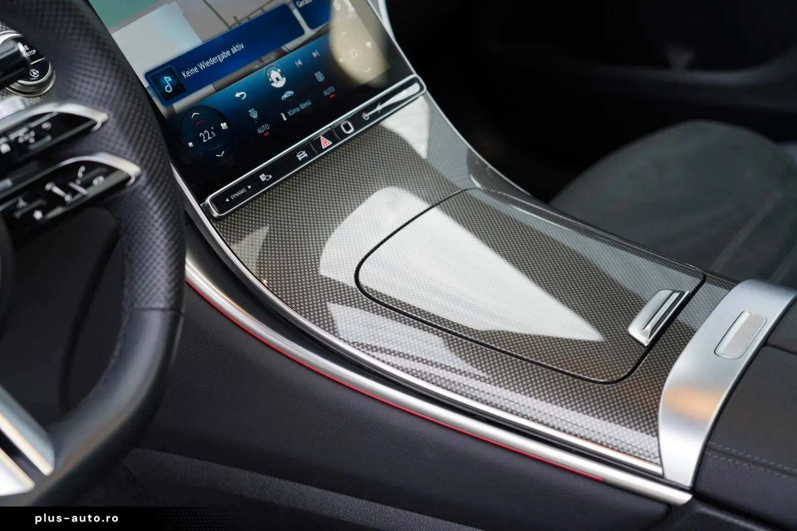 MERCEDES-BENZ GLC300d Coupe 4M AMG PREMIUM PLUS PANO DESIGNO