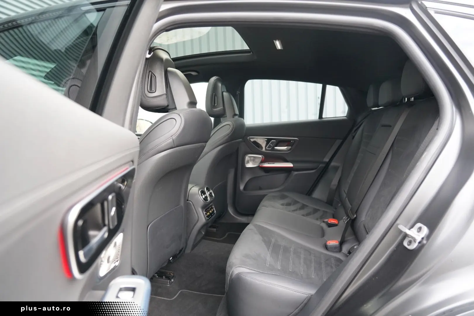 MERCEDES-BENZ GLC300d Coupe 4M AMG PREMIUM PLUS PANO DESIGNO