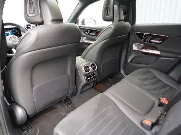 MERCEDES-BENZ GLC300d Coupe 4M AMG PREMIUM PLUS PANO DESIGNO