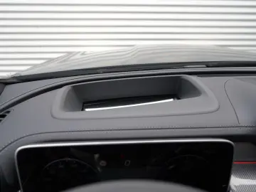 MERCEDES-BENZ GLC300d Coupe 4M AMG PREMIUM PLUS PANO DESIGNO