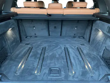 BMW X5 xDrive40d M Sportpaket Pro-BMW Iconic Glow-In