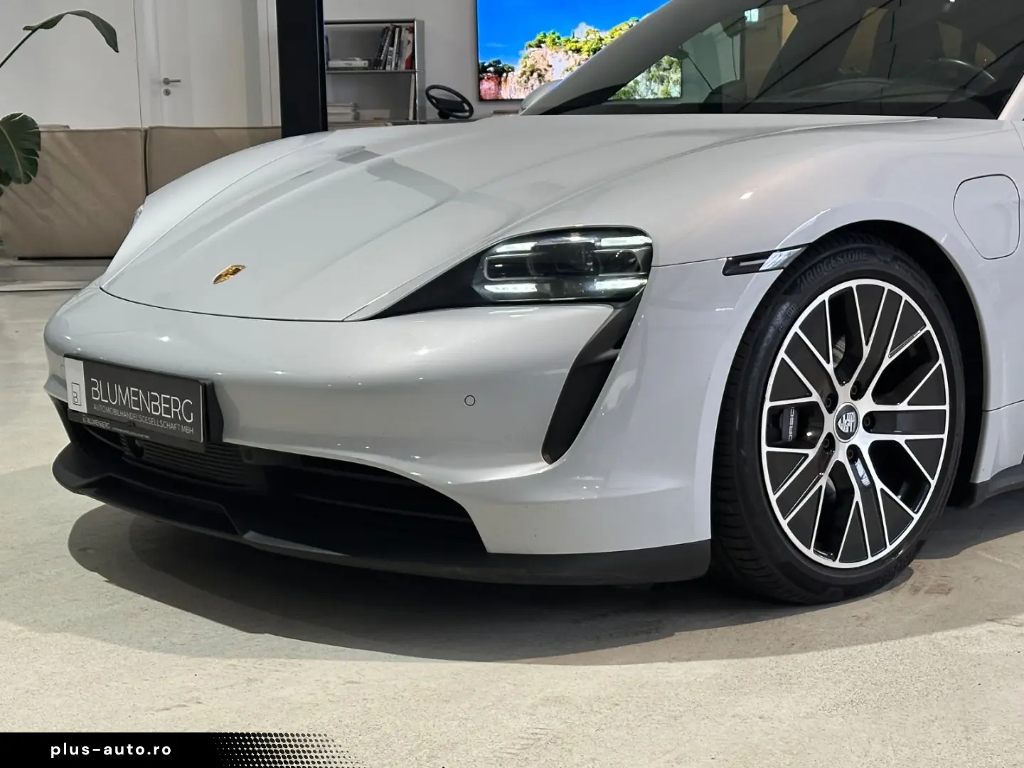 PORSCHE Taycan  Pano BOSE ACC Chrono Luft Apple Leder