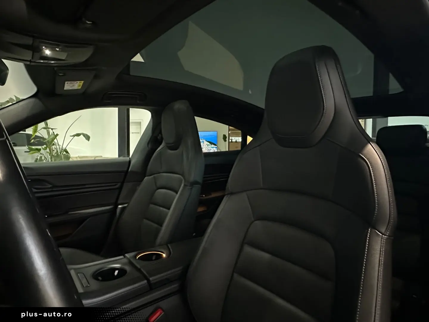 PORSCHE Taycan  Pano BOSE ACC Chrono Luft Apple Leder