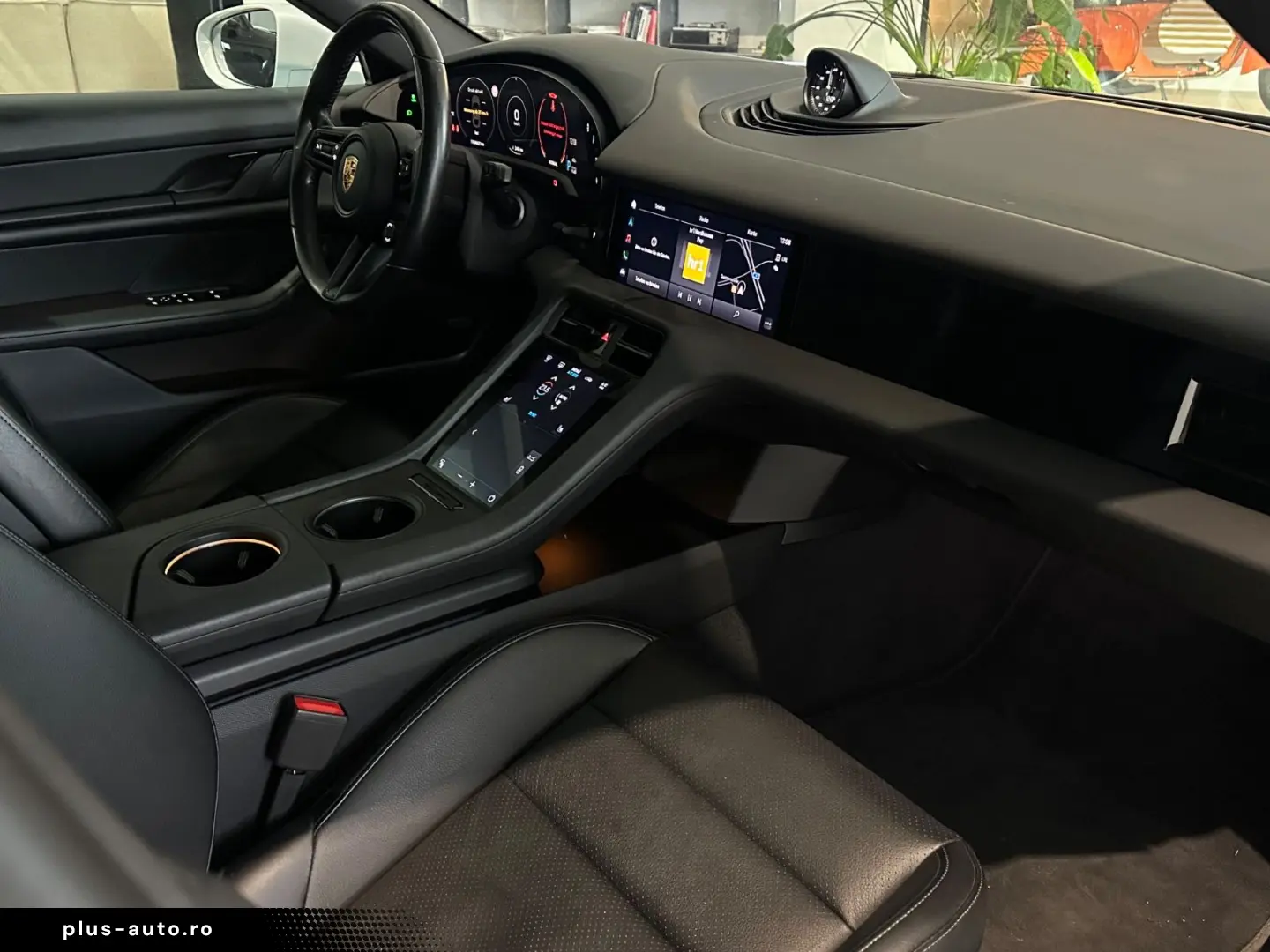 PORSCHE Taycan  Pano BOSE ACC Chrono Luft Apple Leder