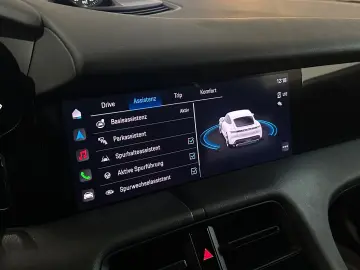 PORSCHE Taycan  Pano BOSE ACC Chrono Luft Apple Leder