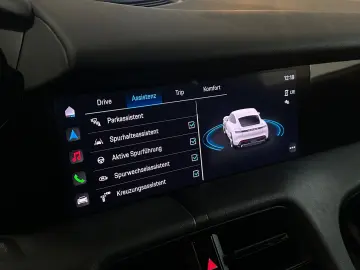 PORSCHE Taycan  Pano BOSE ACC Chrono Luft Apple Leder