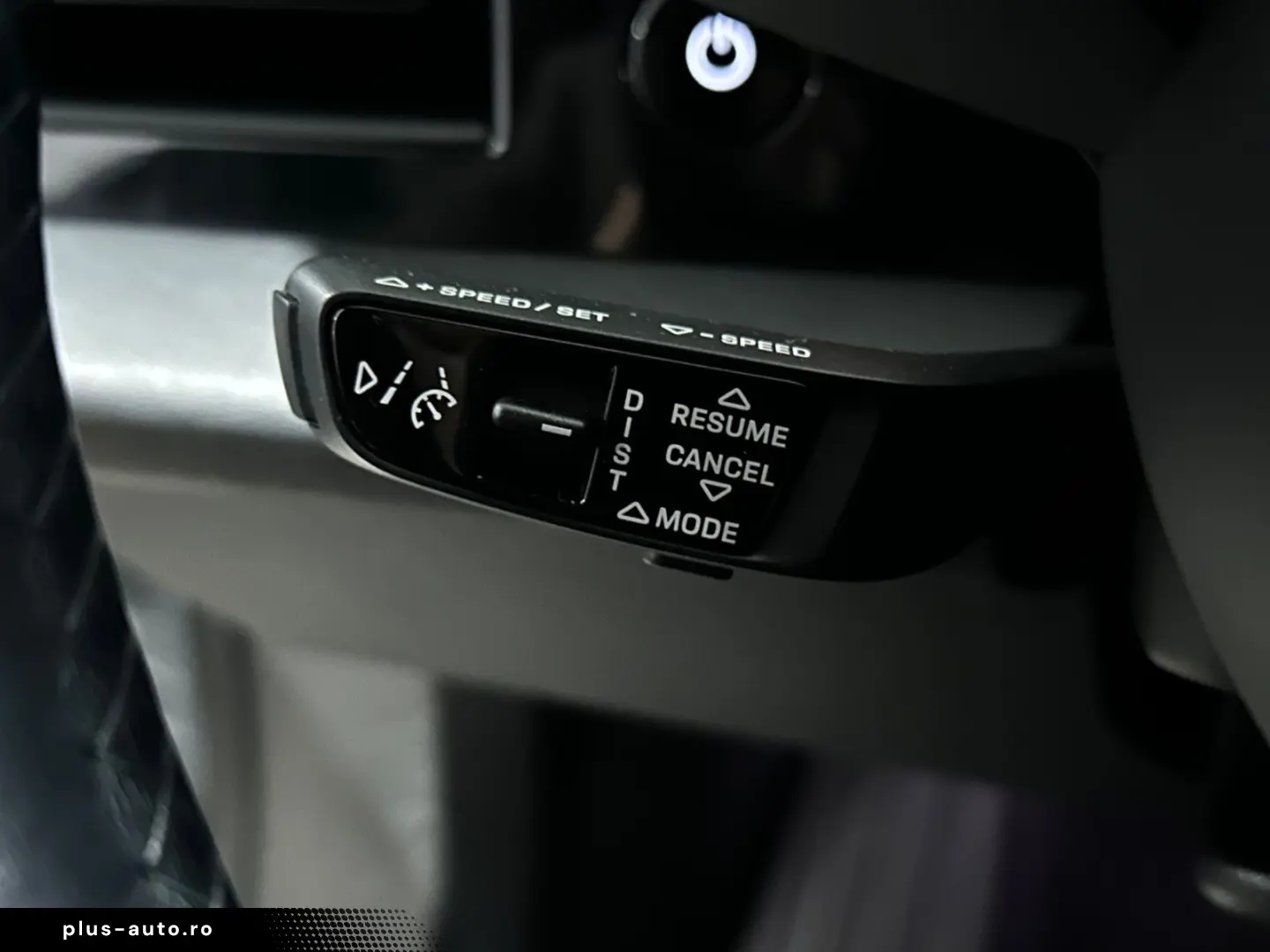 PORSCHE Taycan  Pano BOSE ACC Chrono Luft Apple Leder