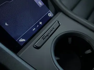 PORSCHE Taycan  Pano BOSE ACC Chrono Luft Apple Leder