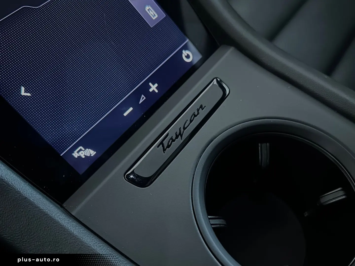 PORSCHE Taycan  Pano BOSE ACC Chrono Luft Apple Leder