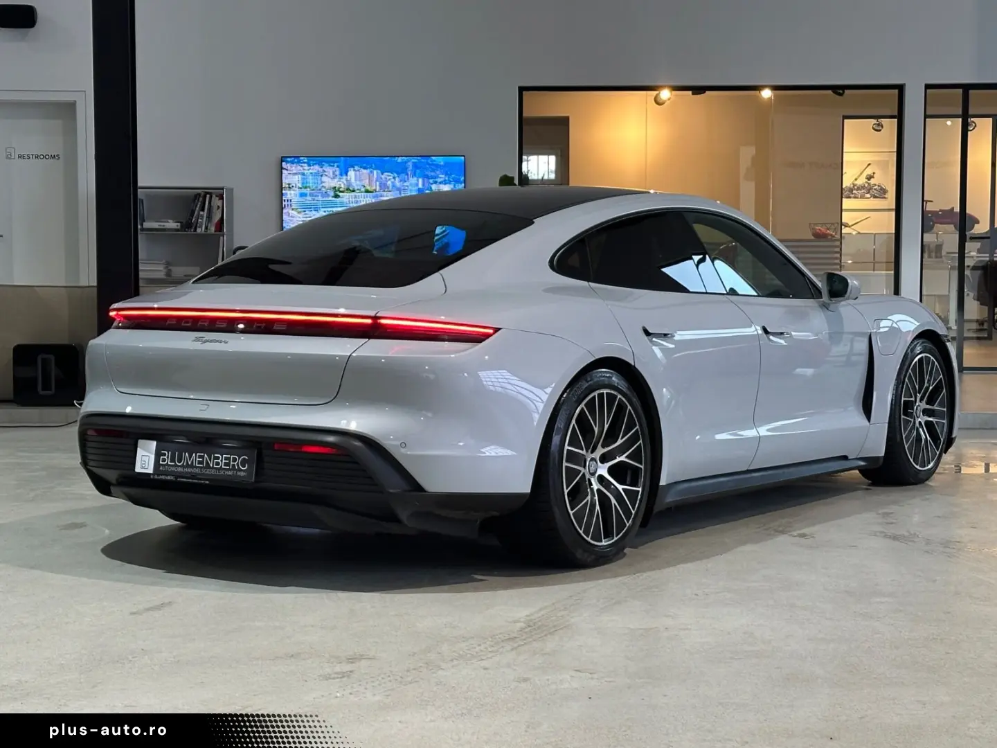 PORSCHE Taycan  Pano BOSE ACC Chrono Luft Apple Leder