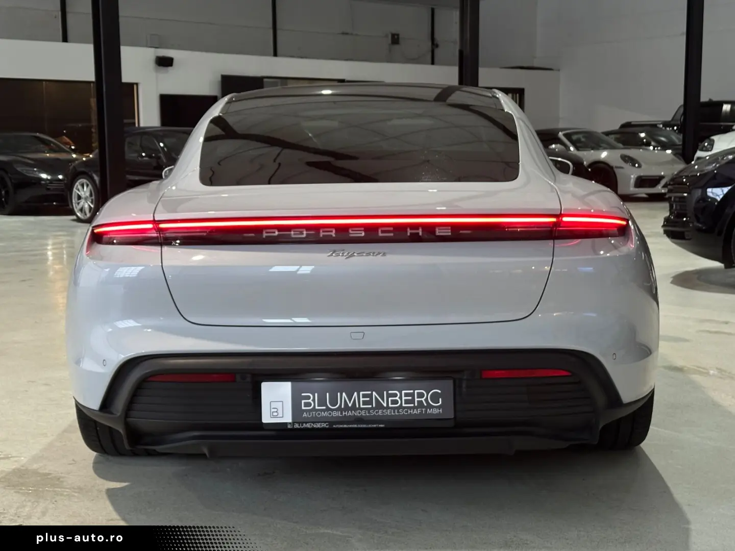 PORSCHE Taycan  Pano BOSE ACC Chrono Luft Apple Leder