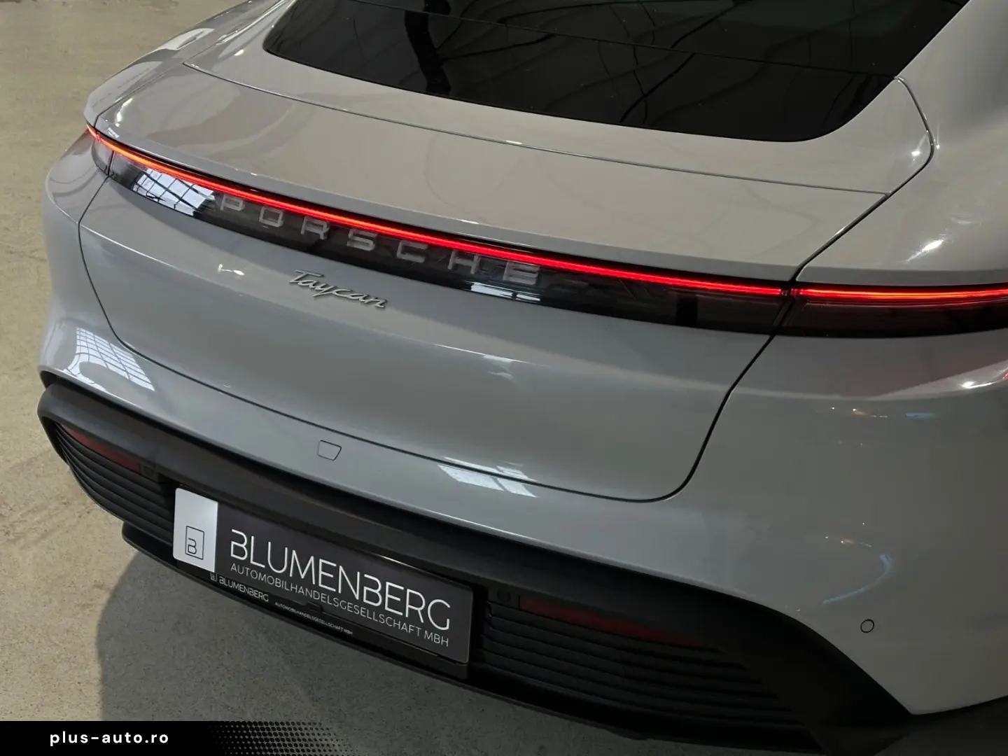 PORSCHE Taycan  Pano BOSE ACC Chrono Luft Apple Leder