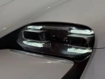 PORSCHE Taycan  Pano BOSE ACC Chrono Luft Apple Leder