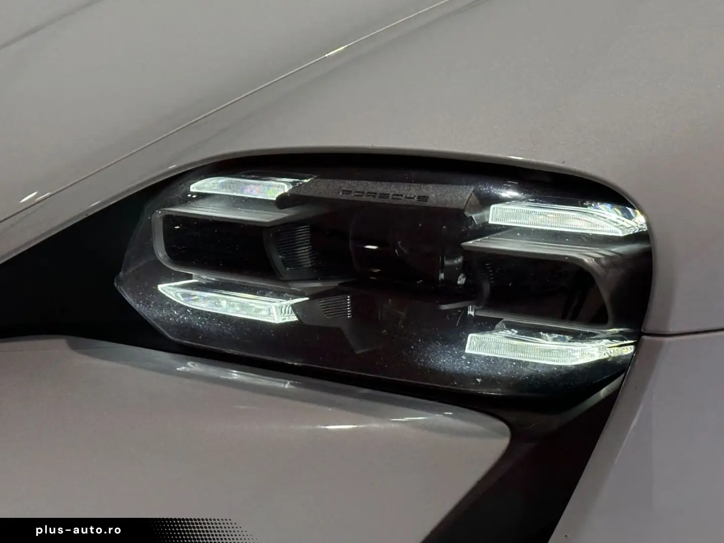 PORSCHE Taycan  Pano BOSE ACC Chrono Luft Apple Leder