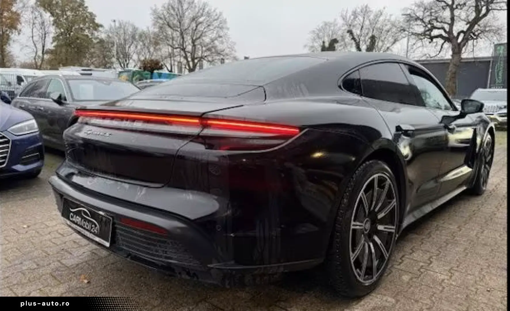 PORSCHE Taycan 4S Bose HUD Vierradlenk. Matrix Bose