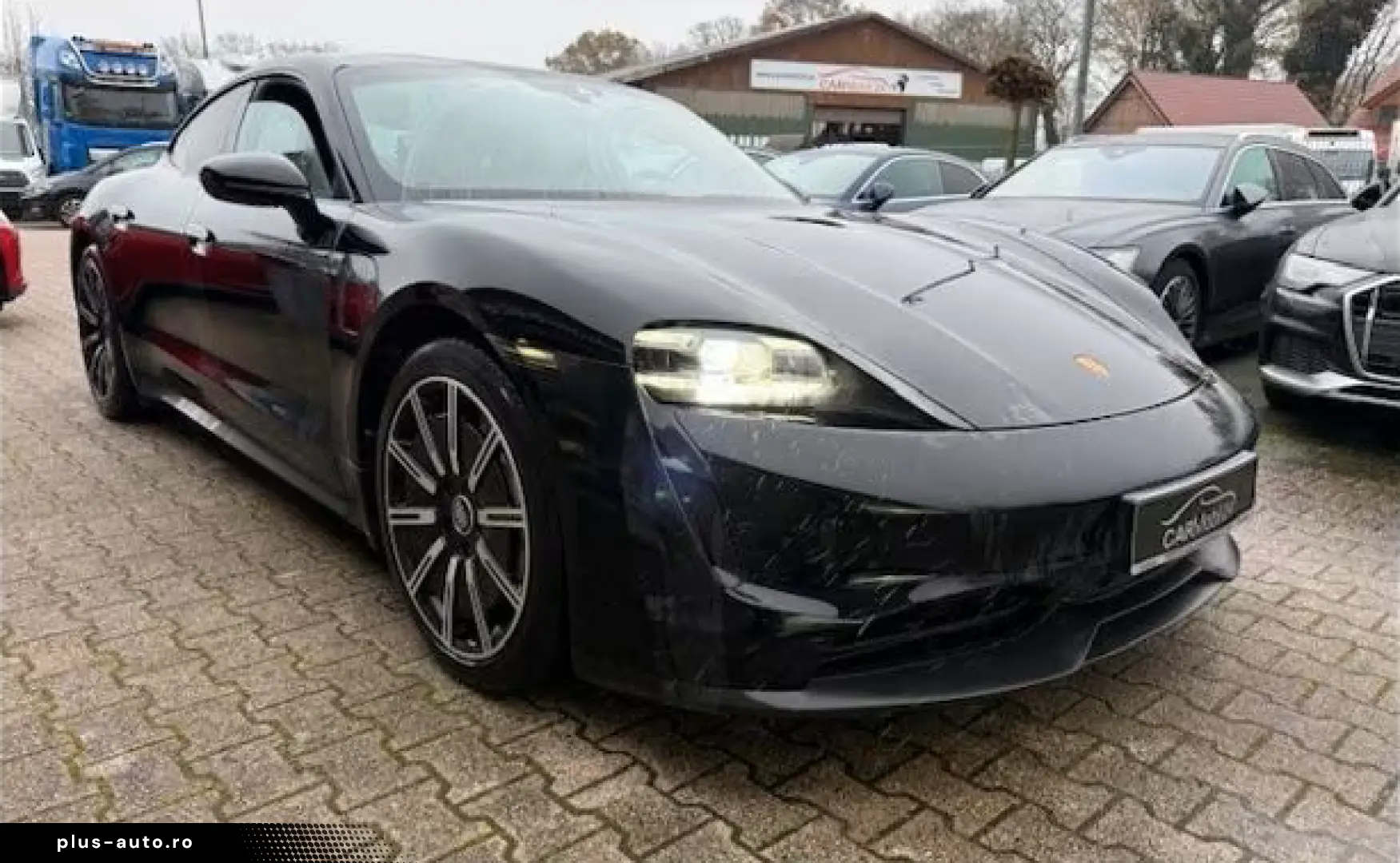 PORSCHE Taycan 4S Bose HUD Vierradlenk. Matrix Bose