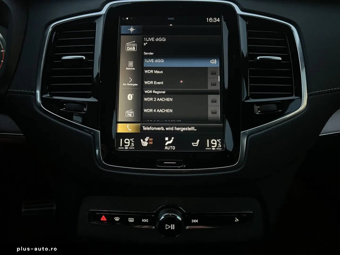 VOLVO XC90 B5 AWD R-DESIGN AHK NAVI LED