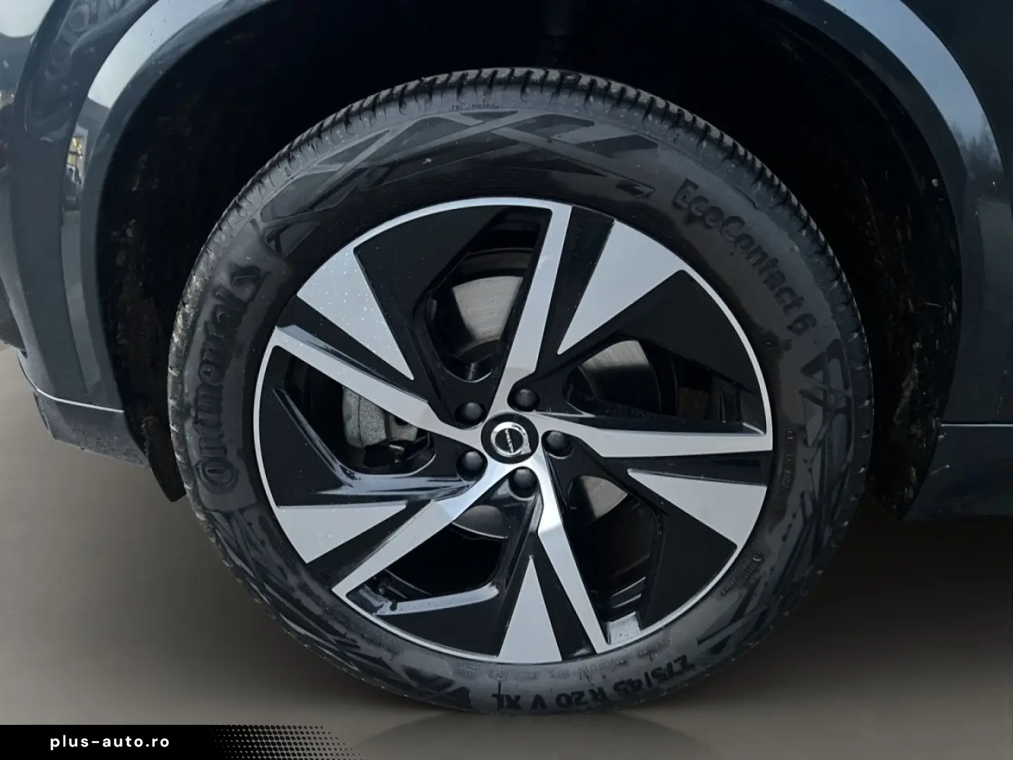 VOLVO XC90 B5 AWD R-DESIGN AHK NAVI LED