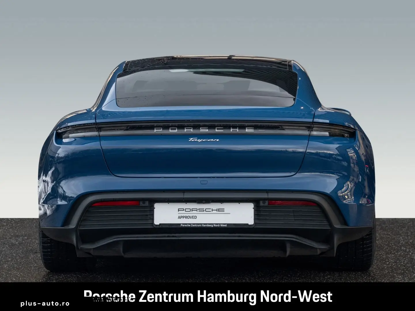 PORSCHE Taycan BOSE PASM Head-Up Panorama PDLS Plus