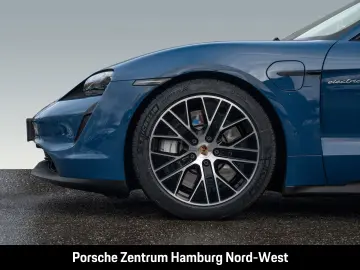 PORSCHE Taycan BOSE PASM Head-Up Panorama PDLS Plus