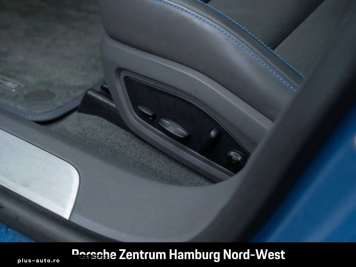 PORSCHE Taycan BOSE PASM Head-Up Panorama PDLS Plus