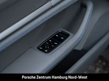 PORSCHE Taycan BOSE PASM Head-Up Panorama PDLS Plus