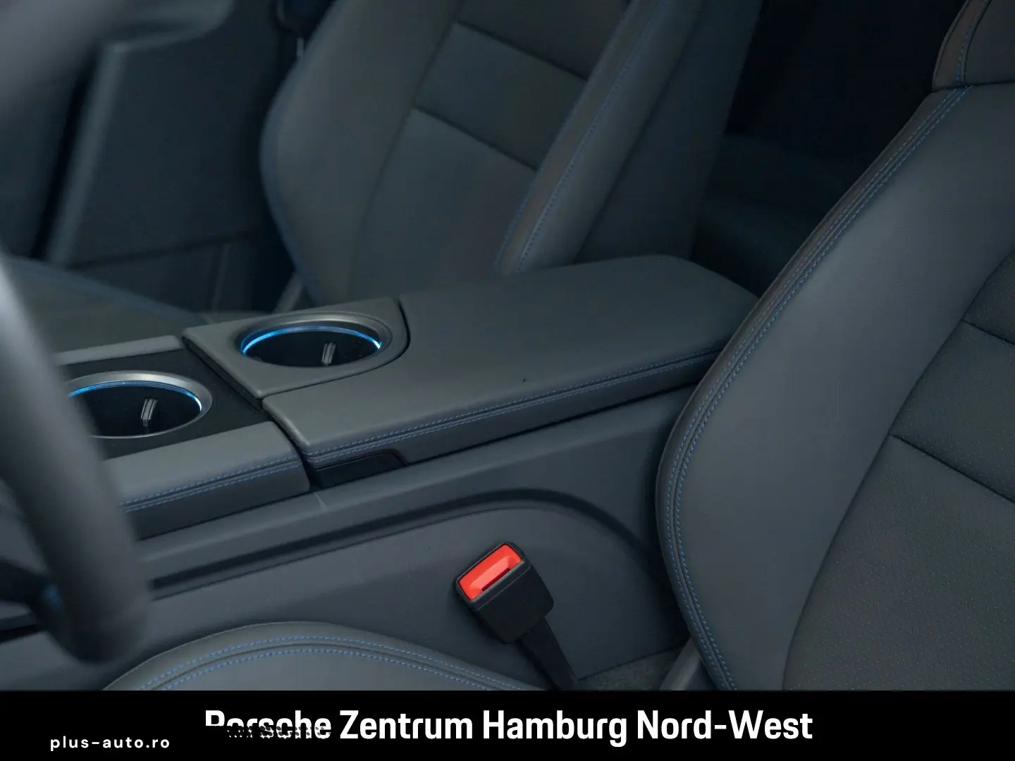 PORSCHE Taycan BOSE PASM Head-Up Panorama PDLS Plus