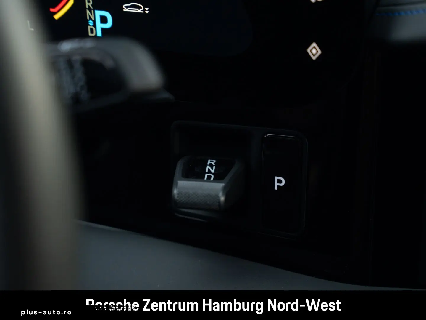 PORSCHE Taycan BOSE PASM Head-Up Panorama PDLS Plus