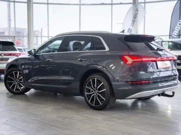 Audi e-tron 55 quattro