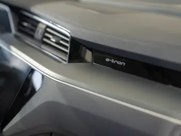 Audi e-tron 55 quattro