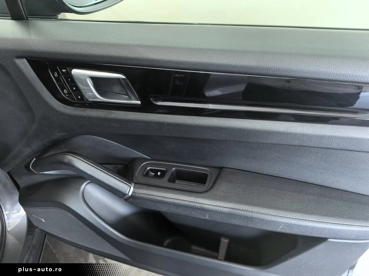 Porsche Cayenne Coupe Standard (2020)