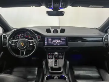 Porsche Cayenne Coupe Standard (2020)