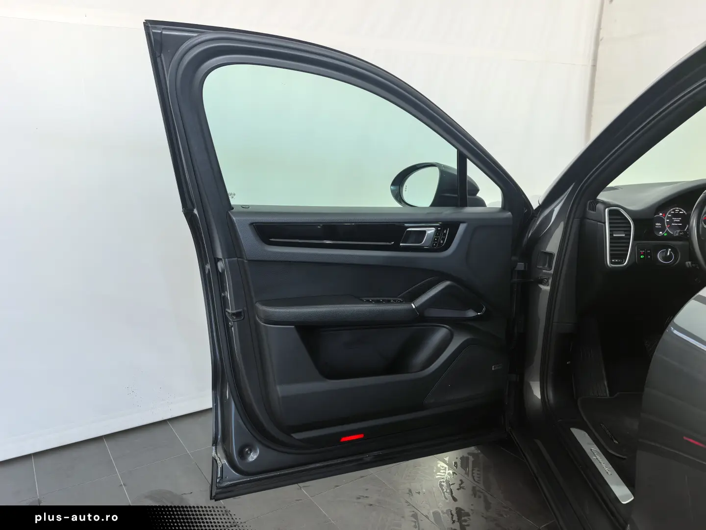 Porsche Cayenne Coupe Standard (2020)