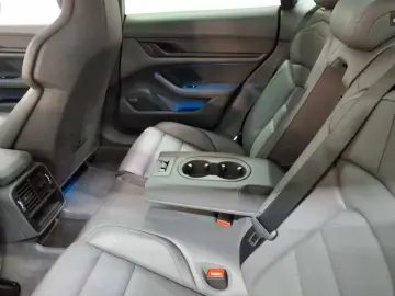 PORSCHE Taycan 4S Performancebatterie Plus PTV