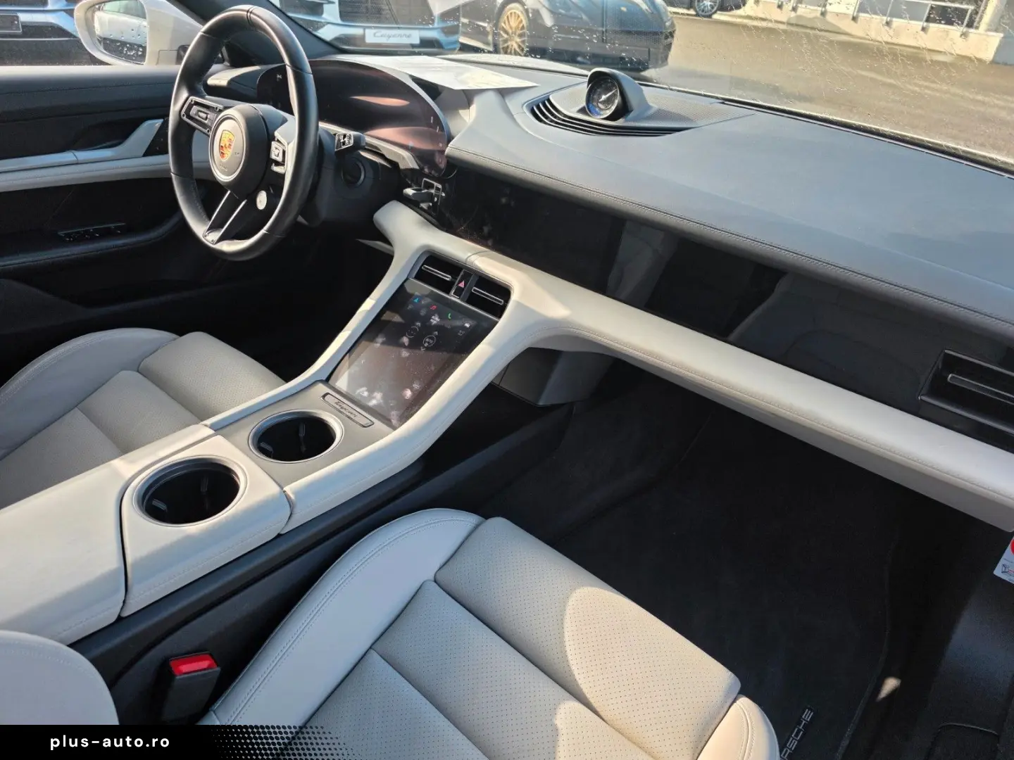 PORSCHE Taycan Sport Chrono Inno Drive LED Sport Sound