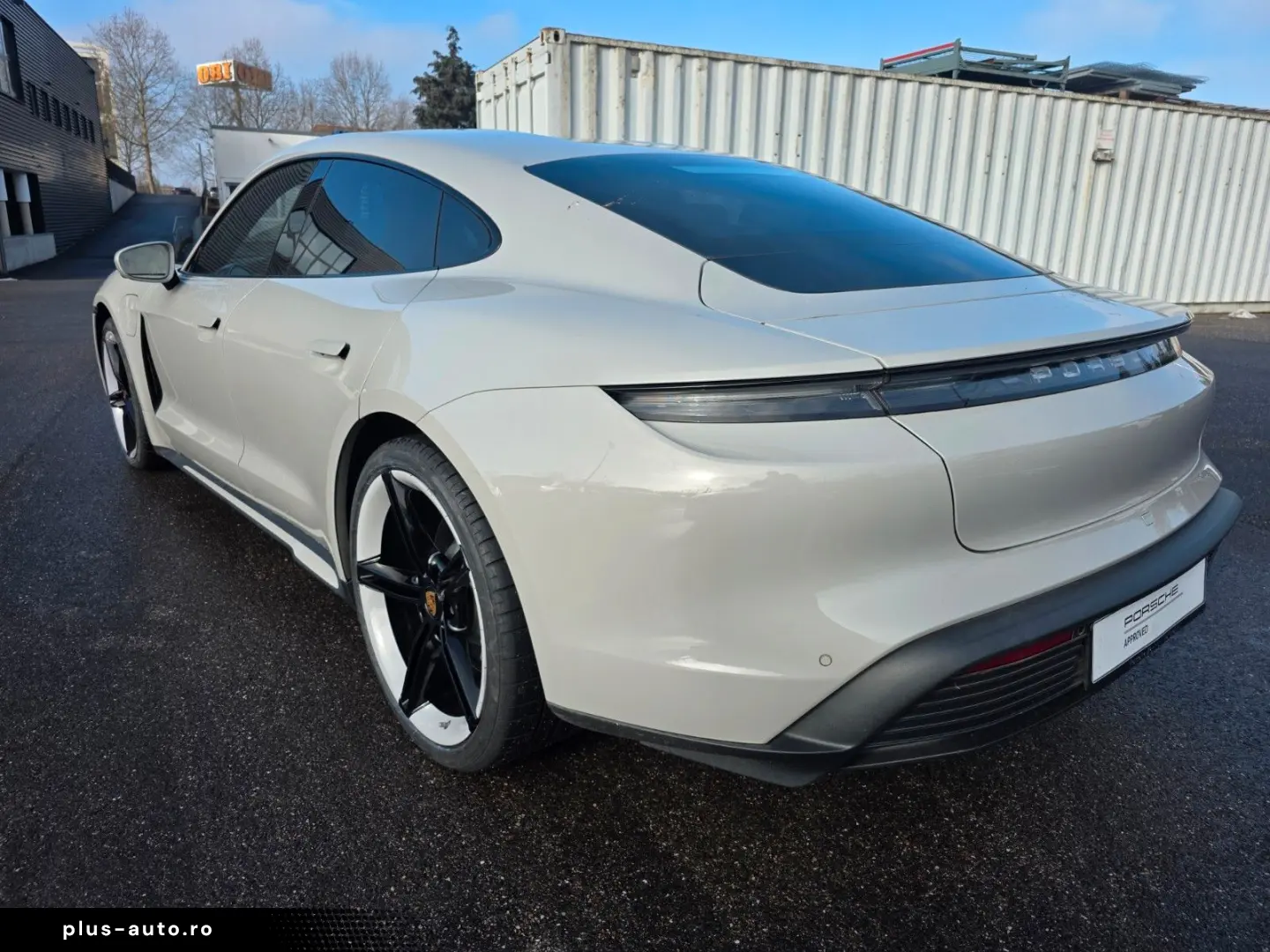 PORSCHE Taycan Sport Chrono Inno Drive LED Sport Sound