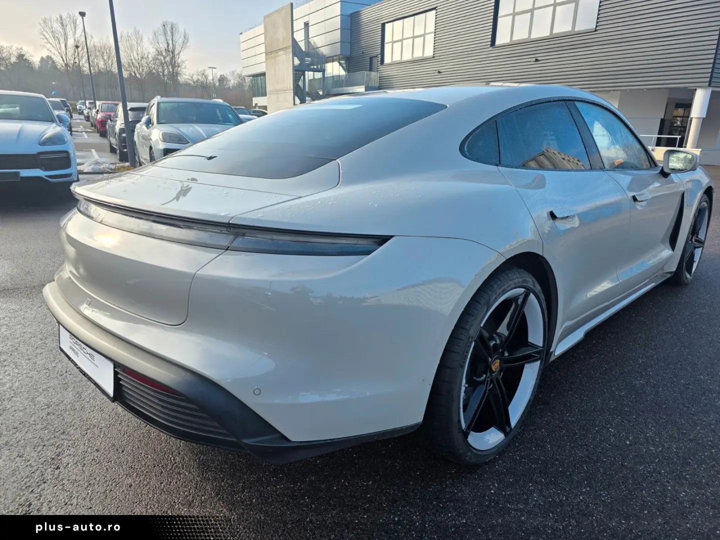 PORSCHE Taycan Sport Chrono Inno Drive LED Sport Sound