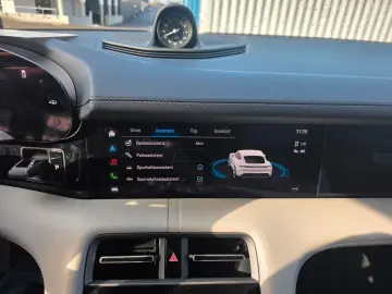 PORSCHE Taycan Sport Chrono Inno Drive LED Sport Sound