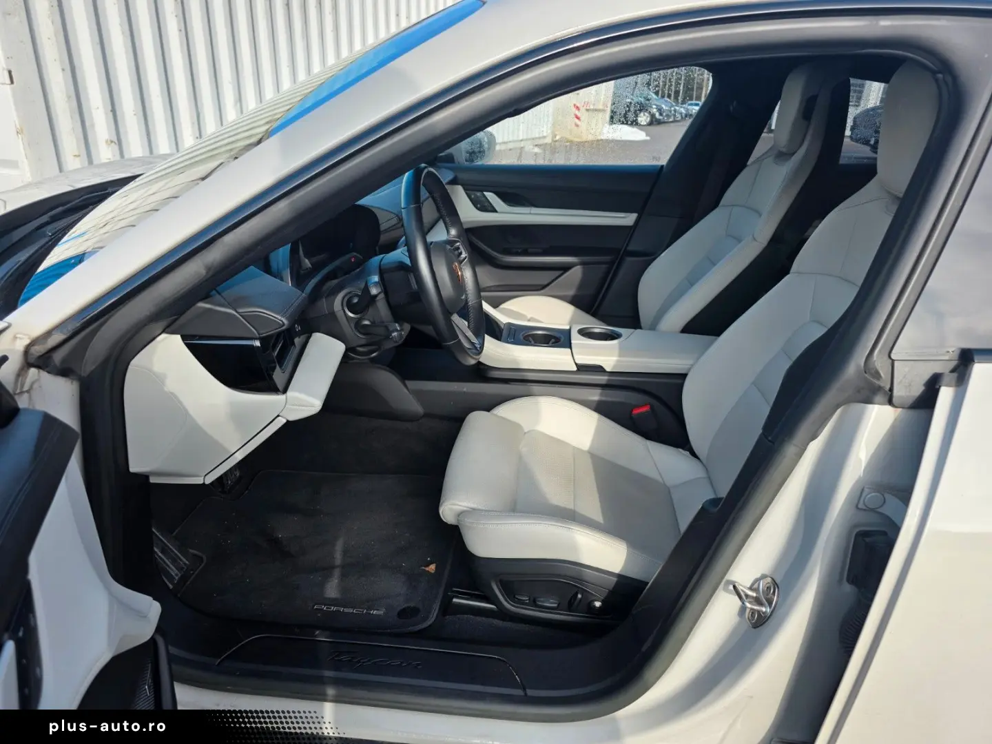 PORSCHE Taycan Sport Chrono Inno Drive LED Sport Sound