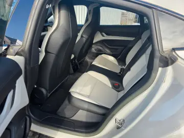 PORSCHE Taycan Sport Chrono Inno Drive LED Sport Sound