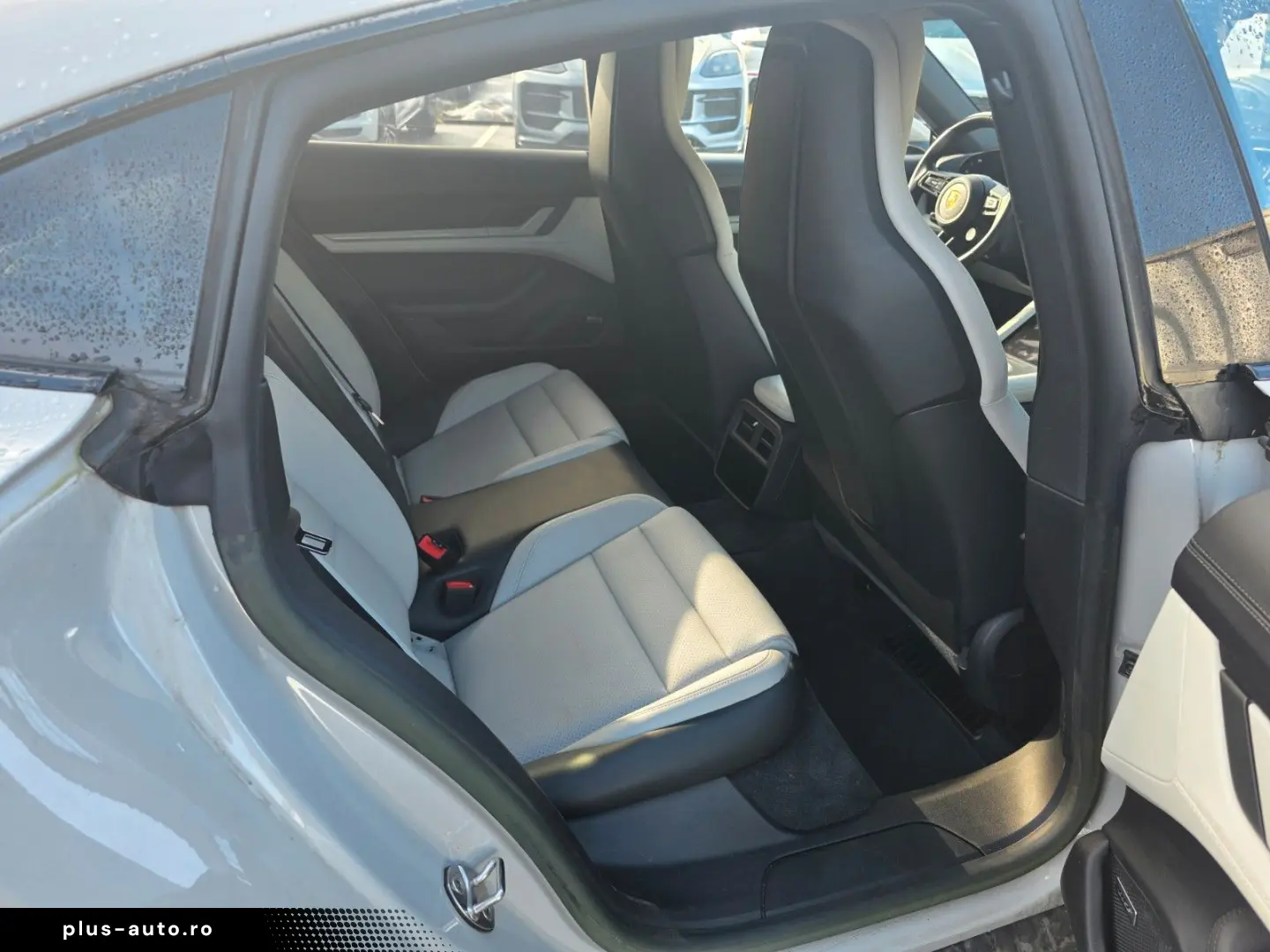 PORSCHE Taycan Sport Chrono Inno Drive LED Sport Sound