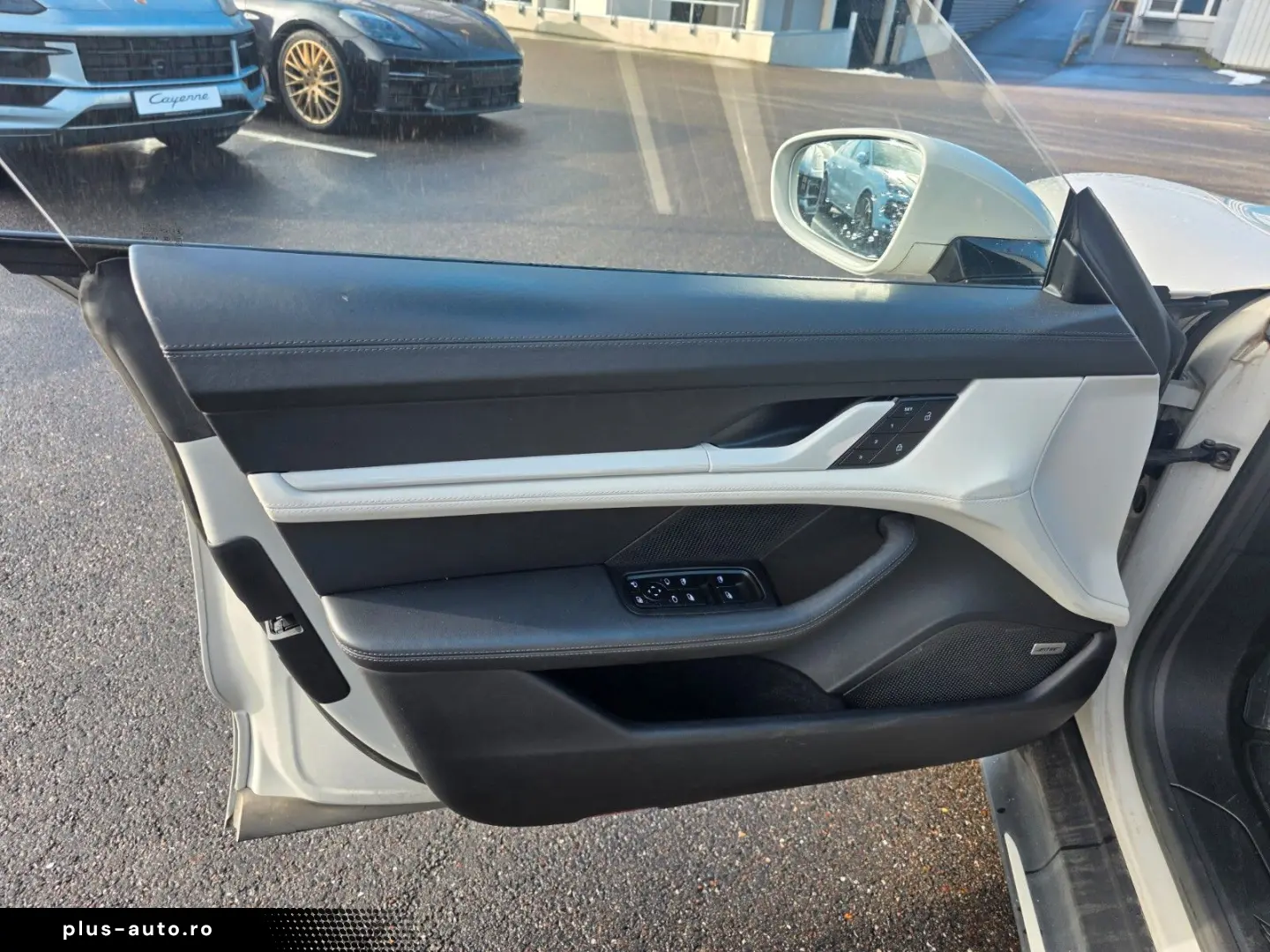 PORSCHE Taycan Sport Chrono Inno Drive LED Sport Sound