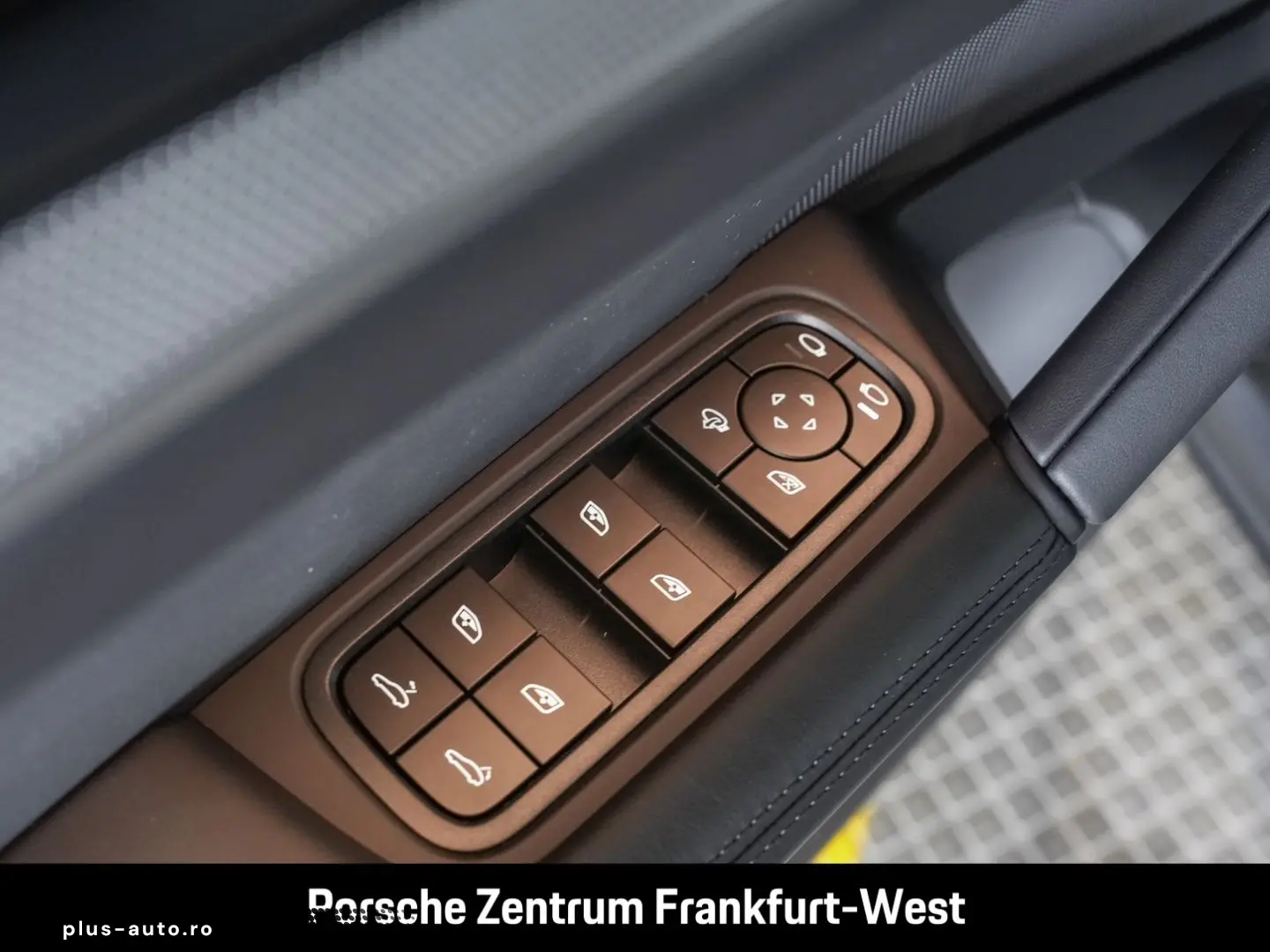 PORSCHE Cayenne Surround-View LED-Matrix Head-Up BOSE