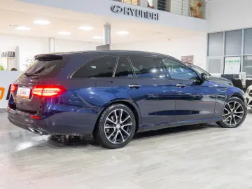 Mercedes-Benz E-Class E220D